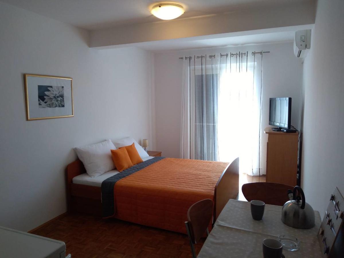 Apartments Davor บีโอกราดนาโมรู ภายนอก รูปภาพ